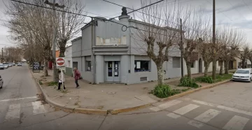 Harán un abrazo simbólico al Correo de Quequén