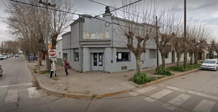 Harán un abrazo simbólico al Correo de Quequén