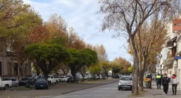 Ciclista perdió piezas dentales al chocar la puerta que abrieron de un auto