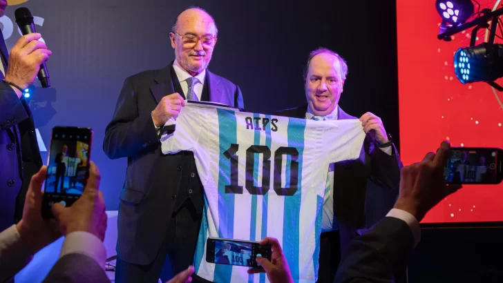 El Necochense Santiago Veiga en el Congreso Mundial de Periodistas Deportivos