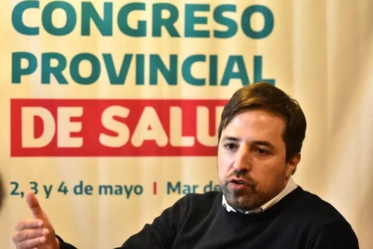 “Las clínicas se van a fundir”, advirtió Kreplak