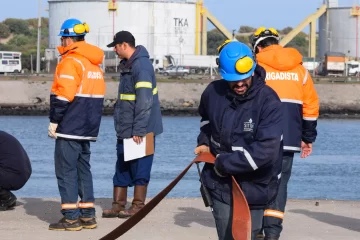 Mayor seguridad en los muelles de amarre de Puerto Quequén