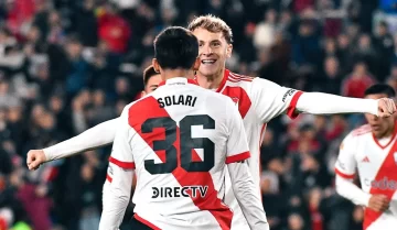 River goleó a Central Córdoba en el Monumental