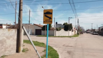 Construyen nuevos lomos de burro en distintas esquinas de Necochea