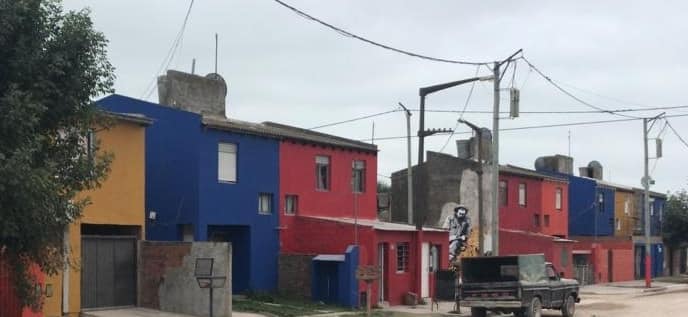 Un sujeto fue apuñalado en 89 y 80