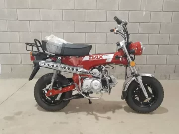 Dejó la puerta del garaje sin llave y le llevaron la moto