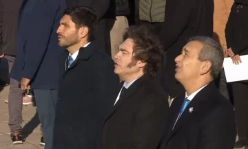Milei encabeza el acto por el Día de la Bandera en Rosario