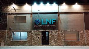 Se conoció el video de la agresión de un jugador en pleno partido