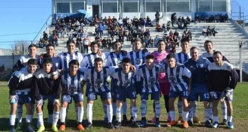 Agónica victoria de Rivadavia para trepar al tercer puesto y aumentar sus chances