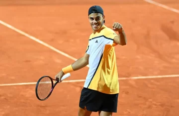 Roland Garros: Cerúndolo avanzó a los octavos de final y Etcheverry quedó eliminado
