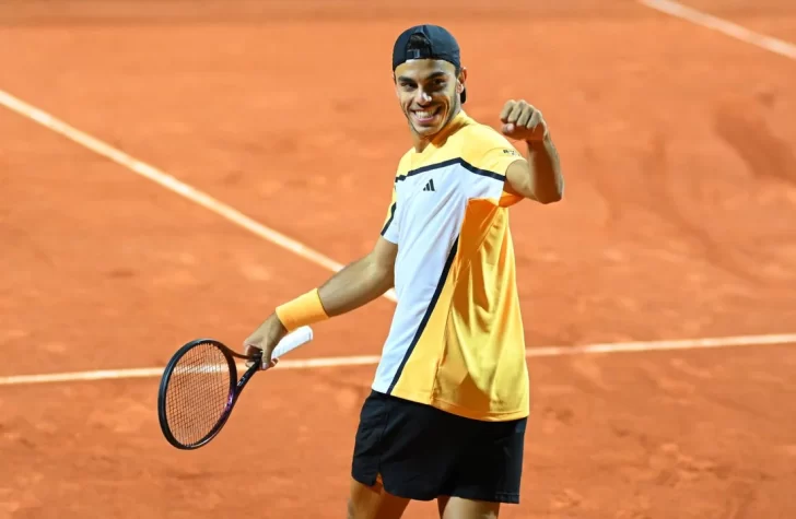 Roland Garros: Cerúndolo avanzó a los octavos de final y Etcheverry quedó eliminado