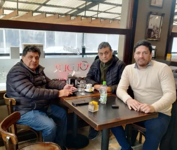 Rudy Ulloa arma en Necochea con Navarrete