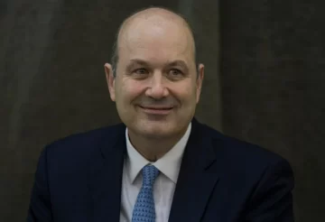 Sturzenegger anunció nuevos pasos en la desregulación del Estado