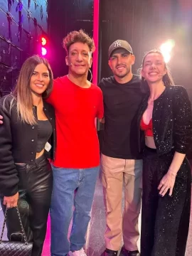 Leandro Paredes sorprendió a Nico Vázquez en el teatro y se llevó todos los aplausos