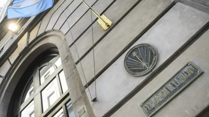 Milei ordenó la disolución de la Agencia Federal de Inteligencia y reflota la SIDE