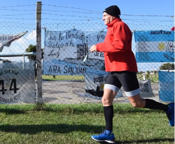 Recorrerá 3000 kms a pie hasta Ushuaia en homenaje a “los 44” del ARA San Juan