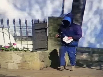 Robó un celular, un vecino lo siguió y avisó a la policía