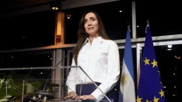 Villarruel cruzó a Milei: “Que ahorre en viajes y en la SIDE”