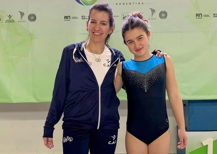 La necochense Zoe Schutten clasificó al Sudamericano Junior de Trampolín