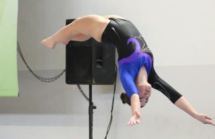 zoe-schutten-ACRO3