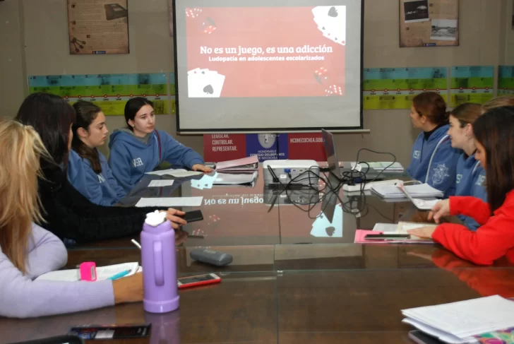 Un 52% de los adolescentes entre 16 y 18 años realiza apuestas on line