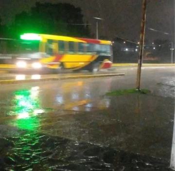 Lluvia: en lo que va de este lunes ya cayeron 37 milímetros