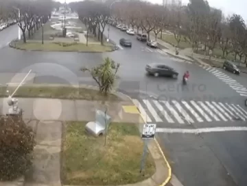 Impactantes imágenes de accidentes con motos difundidas por el Centro de Monitoreo