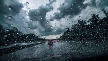 Rige una alerta por tormentas fuertes para Necochea y Quequén