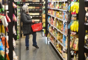 Encuesta: 8 de cada 10 argentinos cambiaron sus hábitos de consumo por la crisis económica