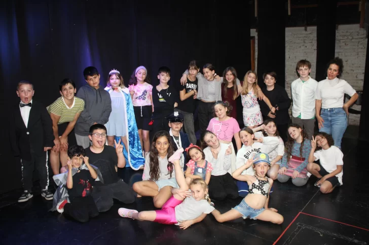 Los talleres infantiles de Teatro y Canto tuvieron su fiesta de fin de año