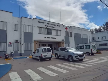 Dos menores hospitalizadas tras ser embestidas por una camioneta
