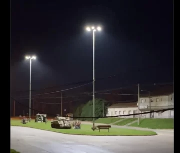 Se colocaron nuevas luminarias en la almirante Brown