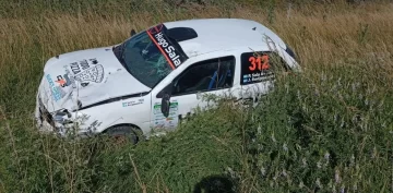 Conmoción en el rally argentino: un auto se despistó y mató un espectador