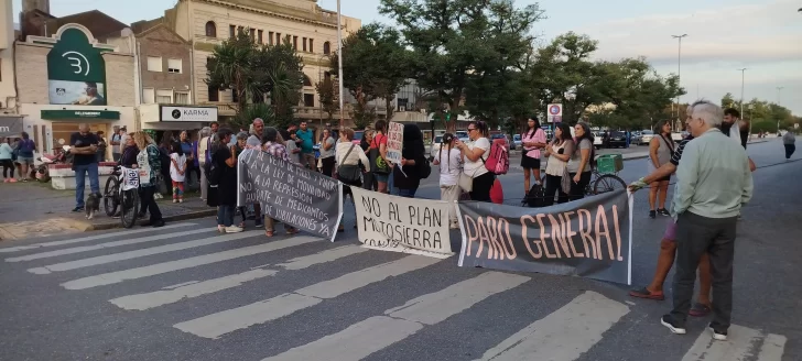 Llamado a la unidad popular y defensa de los jubilados en el centro