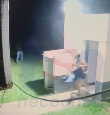 Otro robo en la Shell de 228: se llevó la ropa de un hombre que se estaba duchando