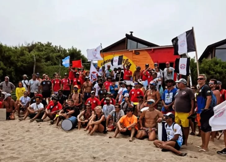 Más de 100 guardavidas necochenses parten este año a hacer temporada en España