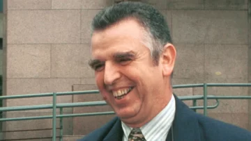 Mario Firmenich convocó a la marcha de los jubilados y los barras bravas “como hincha de Racing”