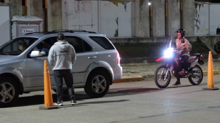 Tránsito: Control vehicular frente al Casino