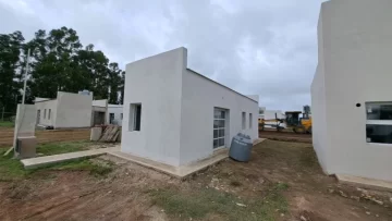 Avanzan en la construcción de 32 viviendas mediante un plan provincial