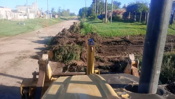 Tareas del EMSUR: reparan calles para mejorar la transitabilidad en Necochea y Quequén