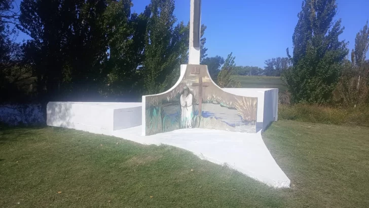 Tareas de acondicionamiento en las estaciones del Vía Crucis más largo de la Provincia