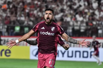 River le ganó a Universitario de Perú en su inicio en la Copa Libertadores