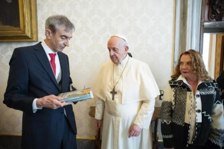 “Alguien fue a asistirlo y lo encontró sin vida”: Nelson Castro dio detalles de la muerte del papa Francisco