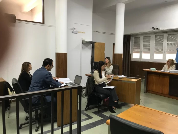 Solicitan 32 años de prisión para exconcejal de Lobería acusado de abusar de menores