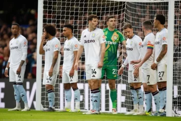 El Aston Villa del “Dibu” Martínez irá por la épica ante el PSG