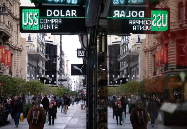 ¿Cuánto costará el dólar desde el lunes? Análisis y proyecciones de los especialistas