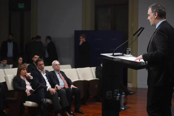 El Gobierno anunció un endurecimiento en la política migratoria