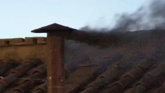 Fumata negra: no hay Papa tras la primera votación del cónclave