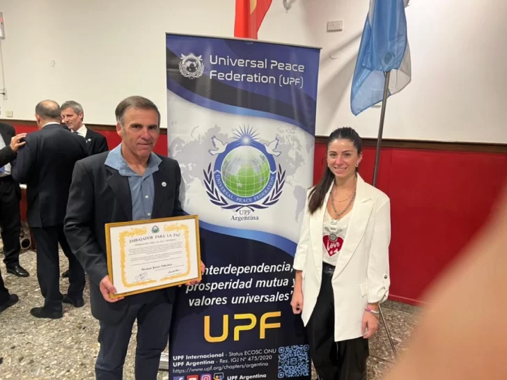 El Prof. Horacio Tellechea fue distinguido como Embajador para la Paz