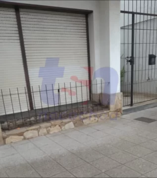 Tres malvivientes ataron a una cuidadora y revolvieron una vivienda